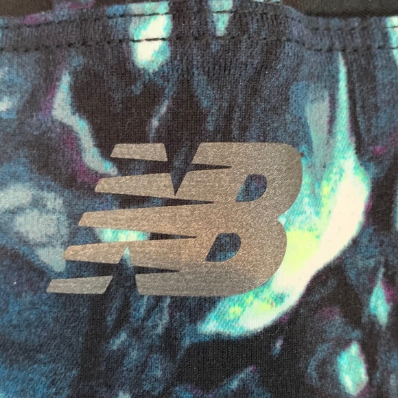 New Balance Blue Zip Front Crop Sports Bra - Picture 4 of 5